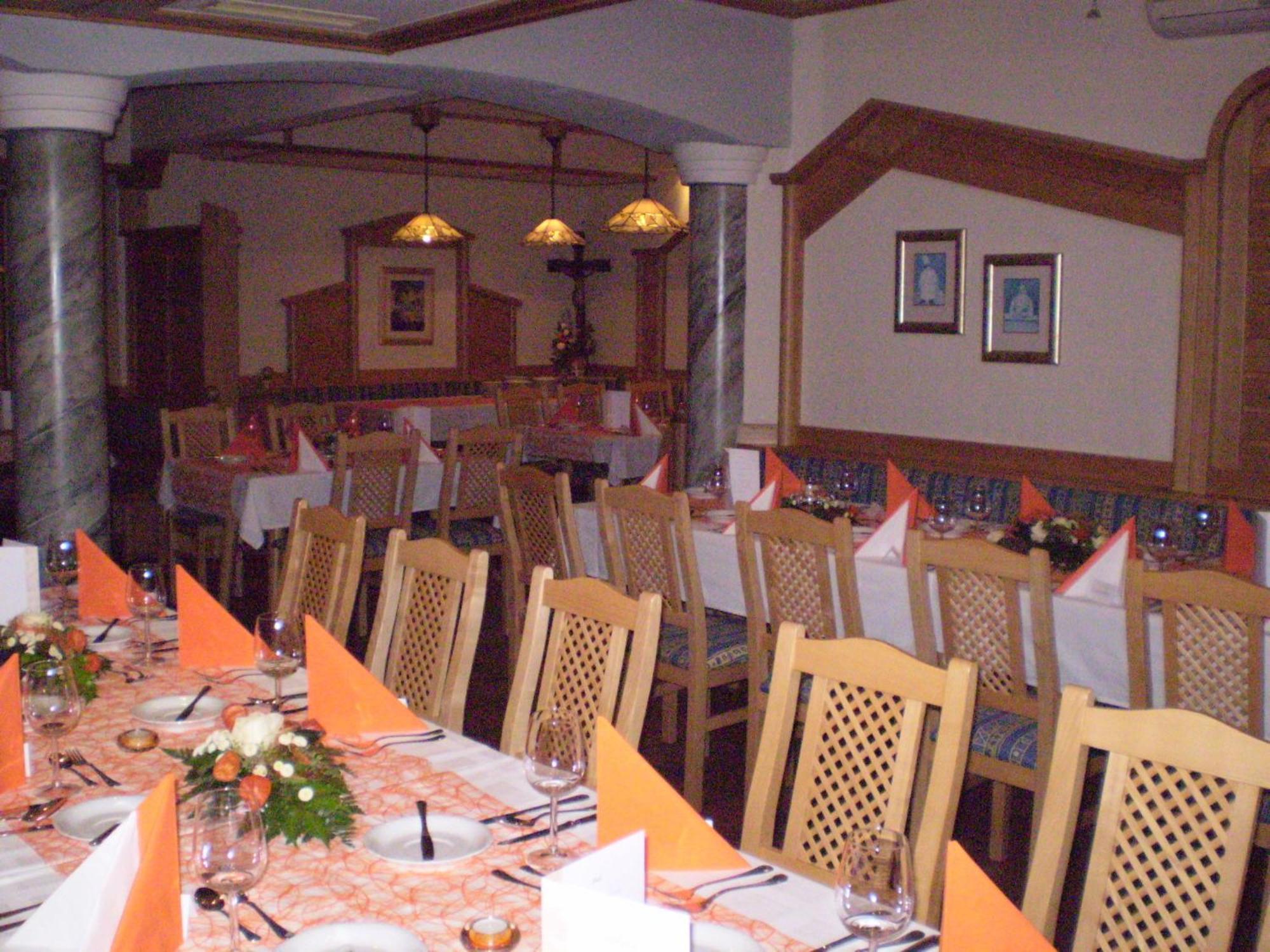 Gasthaus Hotel Feldschlange Ried im Innkreis Dış mekan fotoğraf