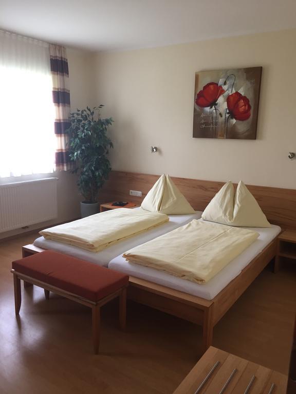 Gasthaus Hotel Feldschlange Ried im Innkreis Dış mekan fotoğraf